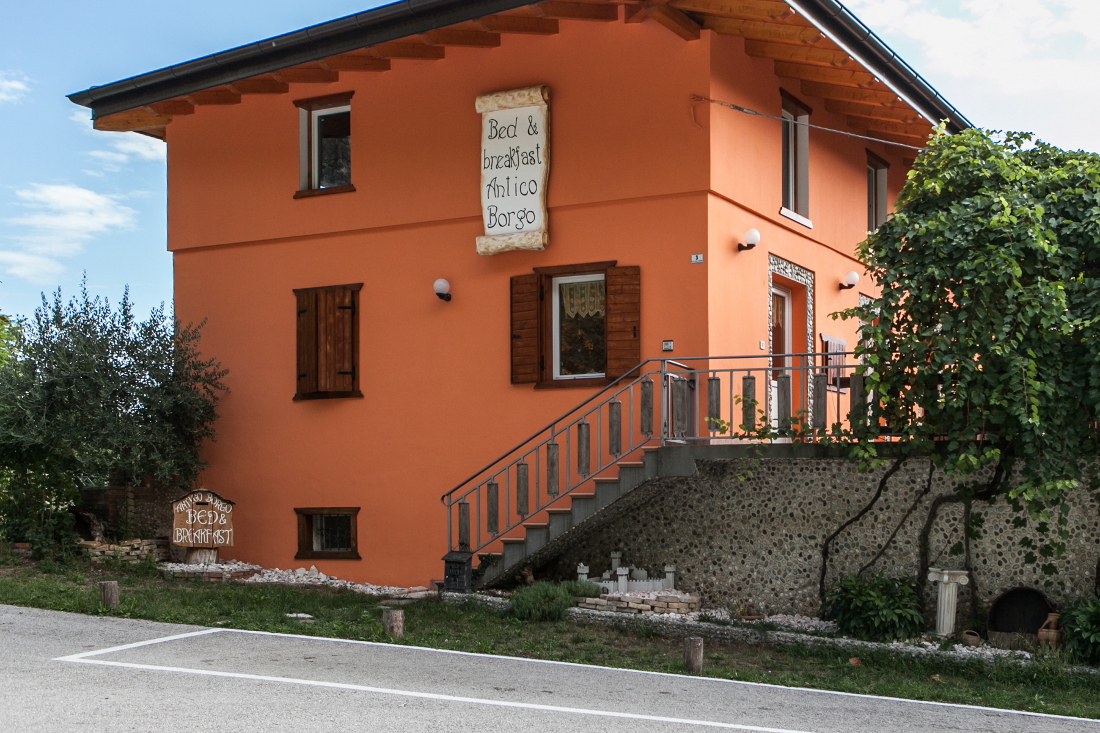 Bed and Breakfast Antico Borgo Trento a Zambana ai piedi della Paganella